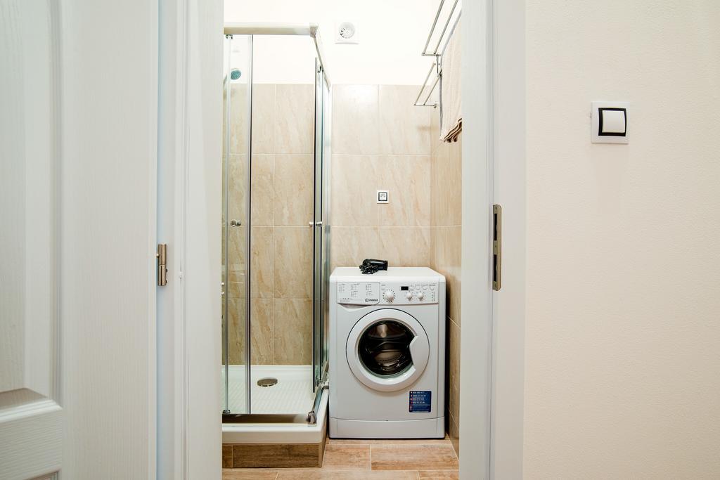 Apartment Gesse Brezinova Praha Bagian luar foto