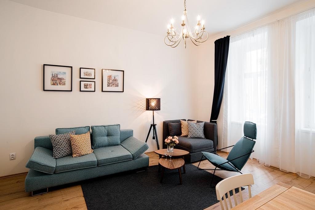 Apartment Gesse Brezinova Praha Bagian luar foto